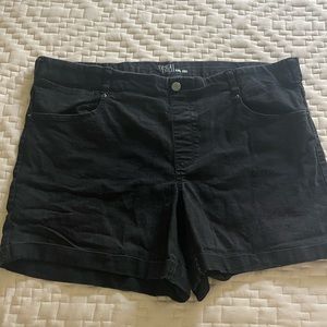 Time and Tru Plus Size Black Shorts